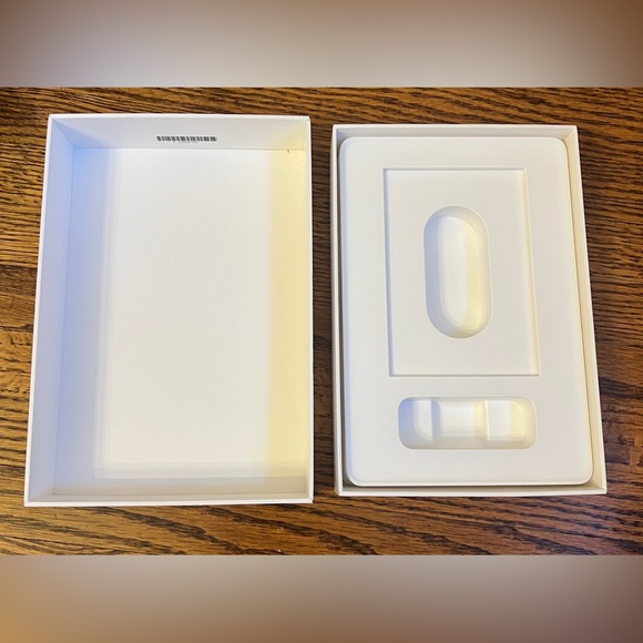 Apple Ipad Mini First Generation 16GB box for display or prop - Picture 4 of 9